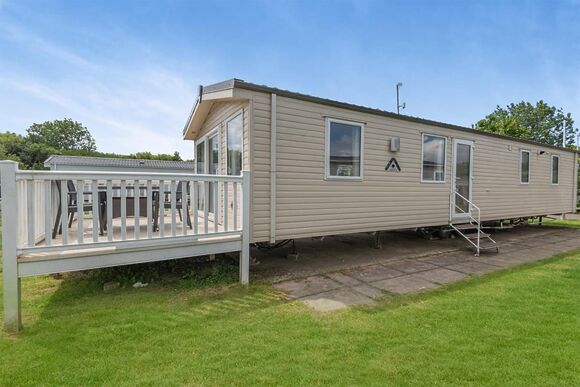 Gold Caravan with parking - Southview, Skegness