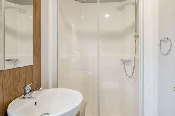 Gold Premium Caravan, parking, ensuite & decking 8 - Southview, Skegness