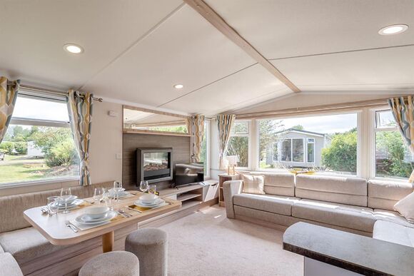 Silver Caravan with parking - Southview, Skegness