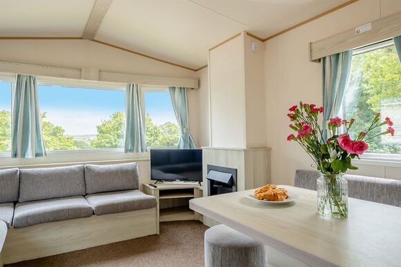Bronze 3 Bedroom Caravan, Sleeps 8 - Thorness Bay, Thorness, Nr Cowes