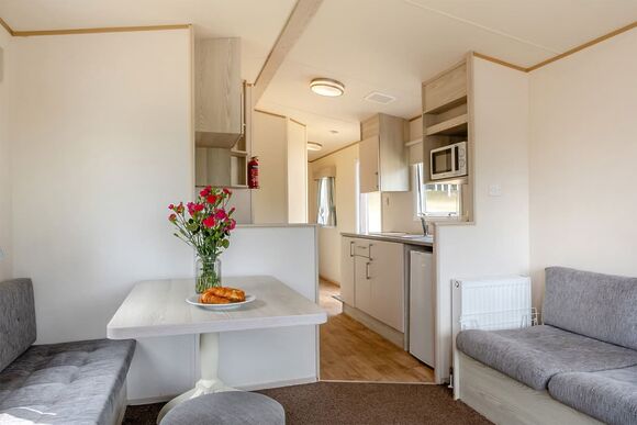Bronze Caravan with parking - Thorness Bay, Thorness, Nr Cowes
