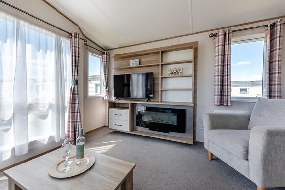 Gold Caravan with decking 6 - Thorness Bay, Thorness, Nr Cowes