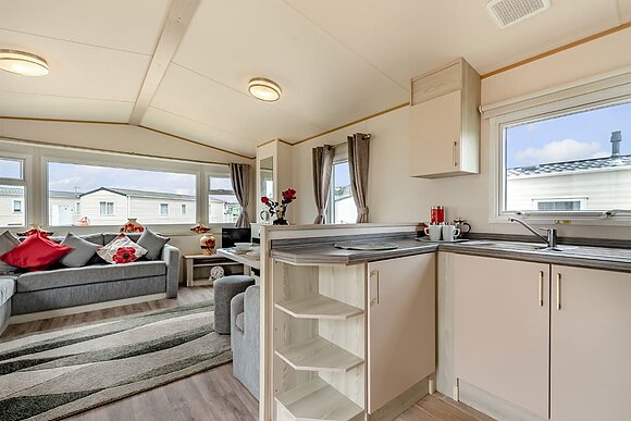 Gold 3 Caravan slps 8 parking, decking P - Thorness Bay, Thorness, Nr Cowes