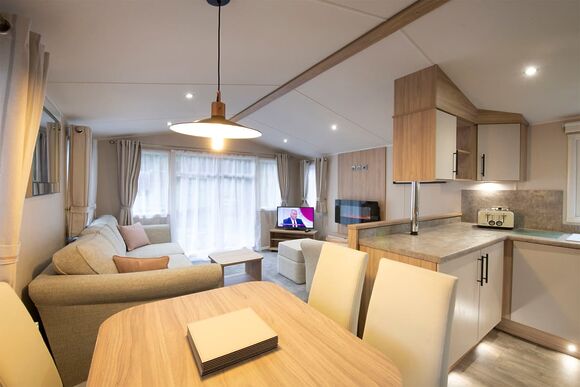 Gold Premium Caravan with decking - Thorness Bay, Thorness, Nr Cowes