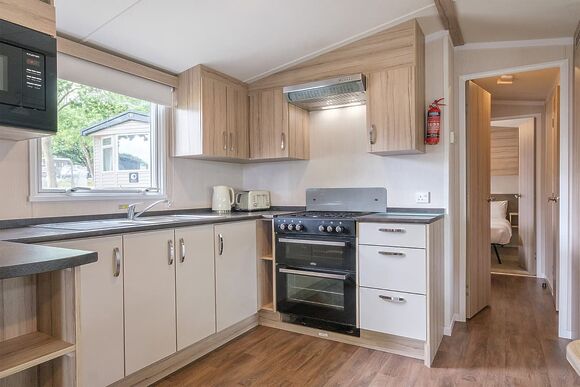 Silver 2 Bedroom Caravan, Sleeps 6 - Thorness Bay, Thorness, Nr Cowes