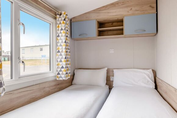 Silver Caravan with decking - Thorness Bay, Thorness, Nr Cowes