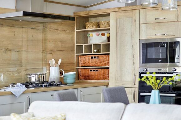 Platinum 2 Pet Friendly Caravan Decking sleeps 4 - Pentire Coastal Holiday Park, Bude