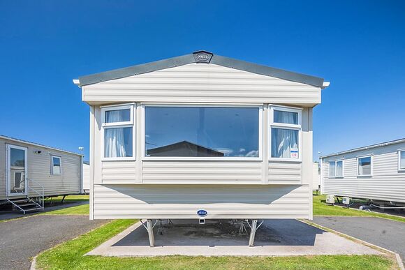 Bronze Caravan with parking - Ty Mawr, Towyn