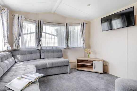 Bronze 3, Slps 8, parking P, Bronze 3 Caravan with parking - Ty Mawr, Towyn