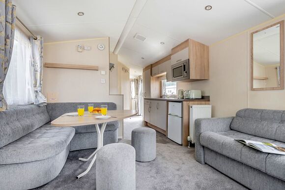 Bronze 3, Slps 8, parking P, Bronze 3 Caravan with parking - Ty Mawr, Towyn