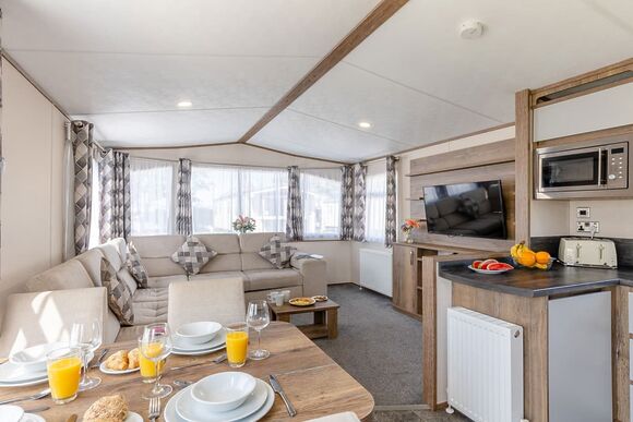 Gold 3 Bedroom Caravan, Sleeps 8 - Ty Mawr, Towyn