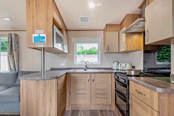 Gold 3 Bedroom Caravan, Sleeps 8 - Ty Mawr, Towyn