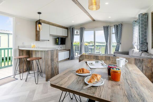 Gold Premium Caravan with parking & decking - Ty Mawr, Towyn