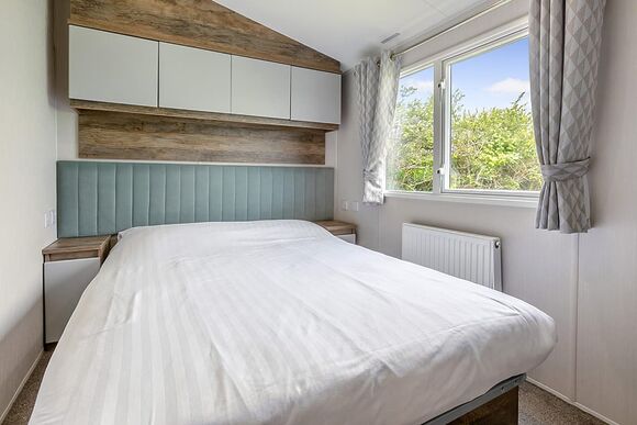 Gold Premium Caravan with parking & decking - Ty Mawr, Towyn