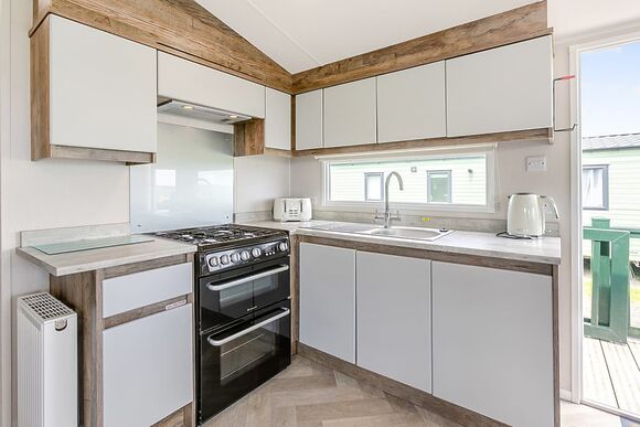 Gold Premium 3, Slps 8, parking, decking P, Gold Premium 3 Caravan with parking & decking - Ty Mawr, Towyn