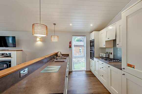 Deluxe Lodge with parking, ensuite & decking, Deluxe Lodge with parking, ensuite & decking P - Ty Mawr, Towyn