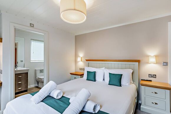 Deluxe Lodge with parking, ensuite & decking, Deluxe Lodge with parking, ensuite & decking P - Ty Mawr, Towyn