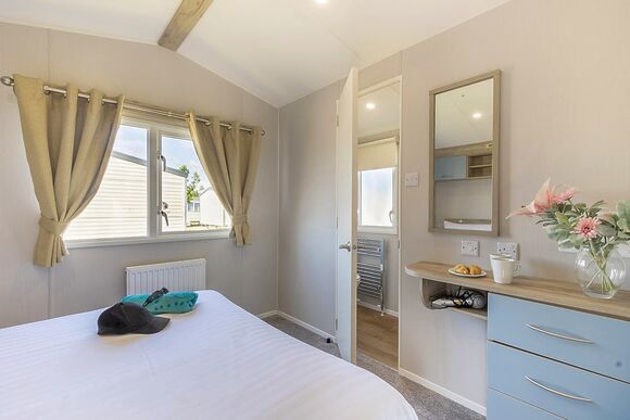 Gold Caravan with parking & ensuite - Ty Mawr, Towyn