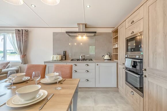 Gold Premium 2 slps 4 parking, ensuite, decking, Gold Premium Caravan with parking, ensuite & decking - Ty Mawr, Towyn