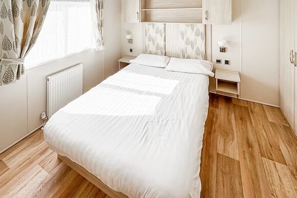 Purn Gold 6 (Pet) - Riverside Holiday Village, Bleadon, Weston-Super-Mare