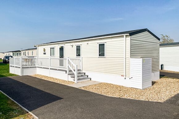 Purn Gold 6 (Pet) - Riverside Holiday Village, Bleadon, Weston-Super-Mare