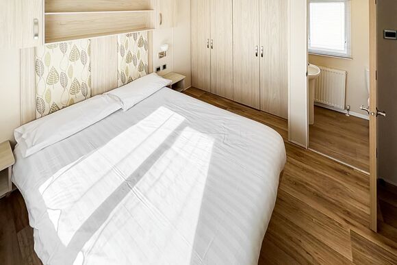 Purn Gold 6 (Pet) - Riverside Holiday Village, Bleadon, Weston-Super-Mare