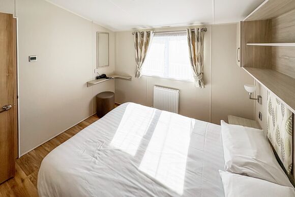 Purn Gold 6 (Pet) - Riverside Holiday Village, Bleadon, Weston-Super-Mare