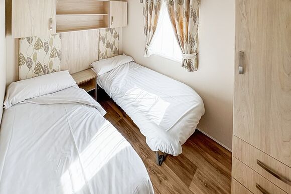 Purn Gold 6 (Pet) - Riverside Holiday Village, Bleadon, Weston-Super-Mare