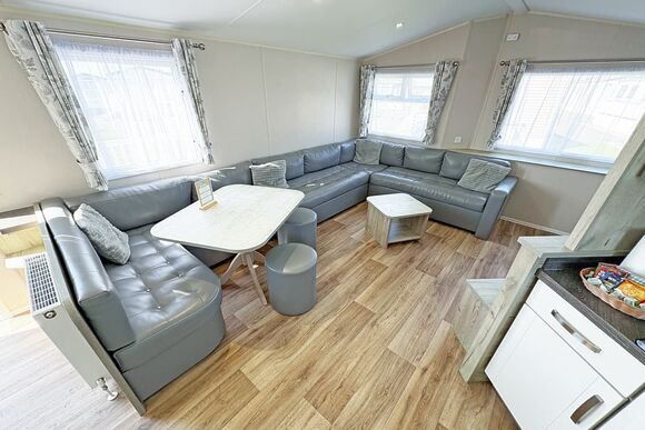 Purn Gold 8 (Pet) - Riverside Holiday Village, Bleadon, Weston-Super-Mare
