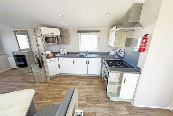 Purn Gold 8 (Pet) - Riverside Holiday Village, Bleadon, Weston-Super-Mare