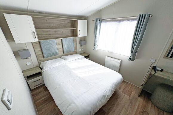 Purn Gold 8 (Pet) - Riverside Holiday Village, Bleadon, Weston-Super-Mare