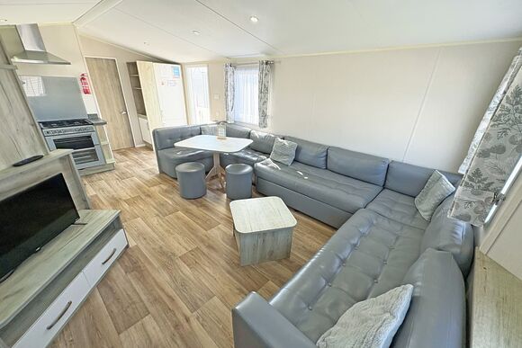 Purn Gold 8 (Pet) - Riverside Holiday Village, Bleadon, Weston-Super-Mare