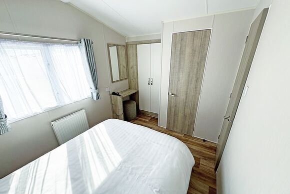 Purn Gold 8 (Pet) - Riverside Holiday Village, Bleadon, Weston-Super-Mare