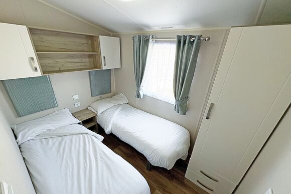 Purn Gold 8 (Pet) - Riverside Holiday Village, Bleadon, Weston-Super-Mare