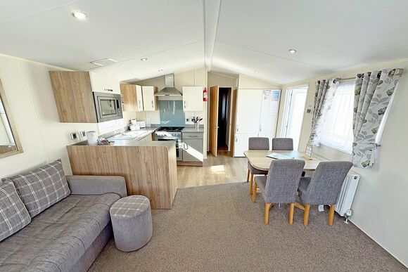Purn Gold 8 - Riverside Holiday Village, Bleadon, Weston-Super-Mare