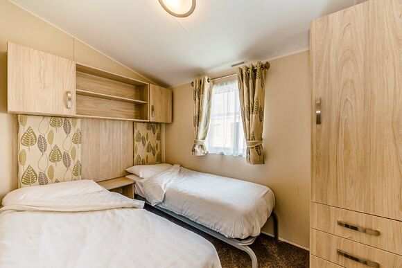 Purn Gold 6 - Riverside Holiday Village, Bleadon, Weston-Super-Mare