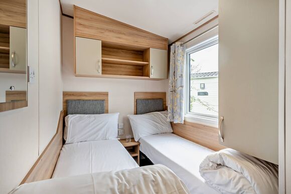 Gold 3 Bedroom Caravan, Sleeps 8 P, Gold 3 Bedroom Caravan, Sleeps 8 - Valley Farm, Clacton-on-Sea