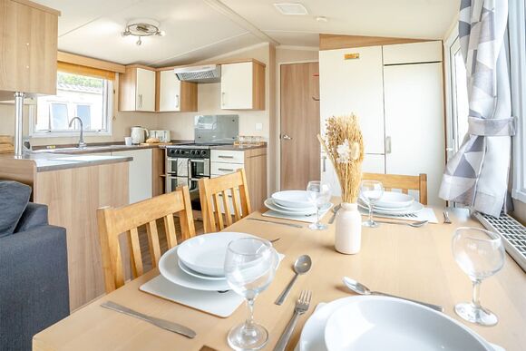 Gold Premium Caravan with decking P, Gold Premium Caravan with decking - Valley Farm, Clacton-on-Sea