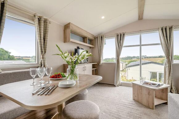 Silver 2 Bedroom Caravan, Sleeps 6, Silver 2 Bedroom Caravan, Sleeps 6 P - Valley Farm, Clacton-on-Sea