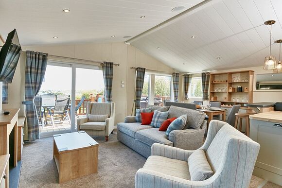 Windermere Lodge - White Cross Bay, Lake Windermere