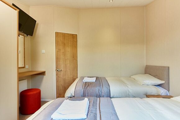 Windermere Lodge - White Cross Bay, Lake Windermere