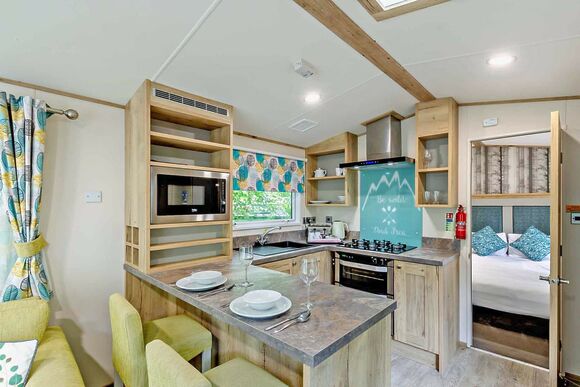 Bronze Premium Caravan with parking & ensuite - White Cross Bay, Lake Windermere