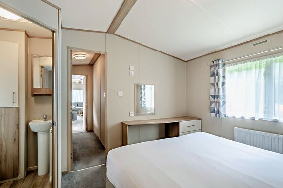 Gold Accessible with parking, Gold 2, Slps 6, parking P, Gold Caravan with parking - White Cross Bay, Lake Windermere