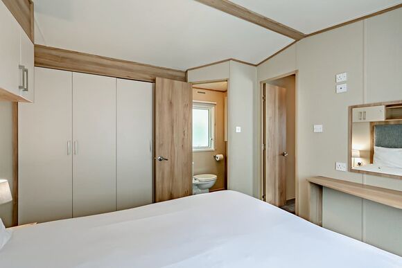 Gold 2, Slps 6, parking P, Gold Caravan with parking, Gold Accessible with parking - White Cross Bay, Lake Windermere
