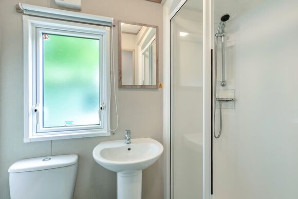 Gold Caravan with parking, Gold Accessible with parking, Gold 2, Slps 6, parking P - White Cross Bay, Lake Windermere