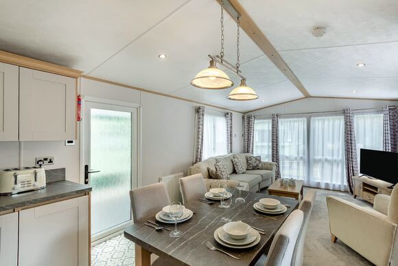 Gold Premium Caravan with parking - White Cross Bay, Lake Windermere