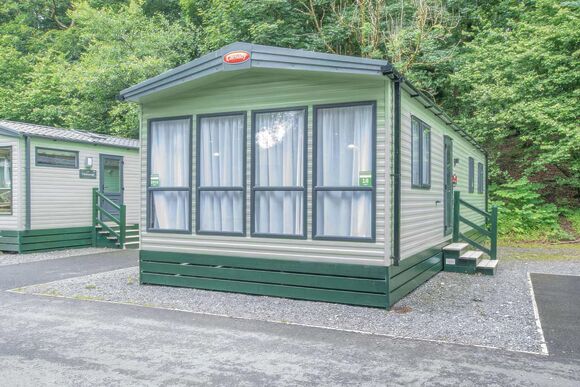 Gold Premium Caravan with parking - White Cross Bay, Lake Windermere