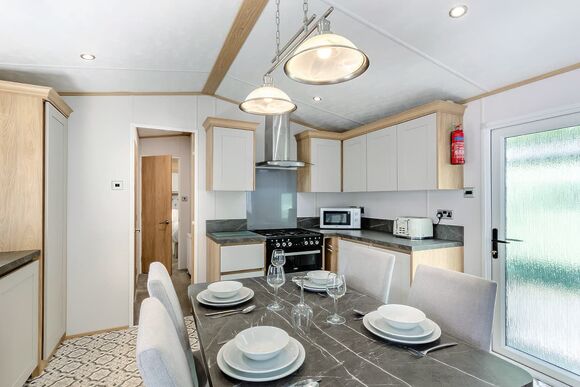 Gold Premium Caravan with parking - White Cross Bay, Lake Windermere