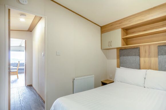 Silver Caravan with parking - White Cross Bay, Lake Windermere