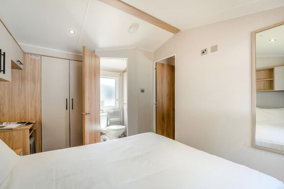 Silver Premium Caravan with parking - White Cross Bay, Lake Windermere